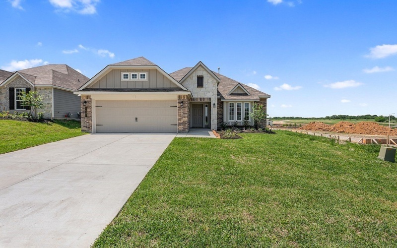 1447 Lake Ridge Drive, Brenham, TX 77833, 3 Bedrooms Bedrooms, ,2 BathroomsBathrooms,Residential,For Sale,1447 Lake Ridge Drive,148764