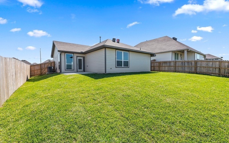 1409 Whitney Lane, Brenham, TX 77833, 3 Bedrooms Bedrooms, ,2 BathroomsBathrooms,Residential,For Sale,1409 Whitney Lane,148767