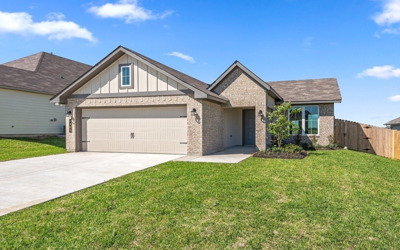 1409 Whitney Lane, Brenham, TX 77833, 3 Bedrooms Bedrooms, ,2 BathroomsBathrooms,Residential,For Sale,1409 Whitney Lane,148767