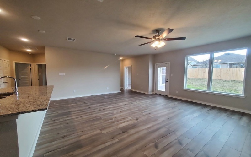1408 Lake Ridge Drive, Brenham, TX 77833, 3 Habitaciones Habitaciones , ,2 BañosBaños,Residential,En Venta,1408 Lake Ridge Drive,148997