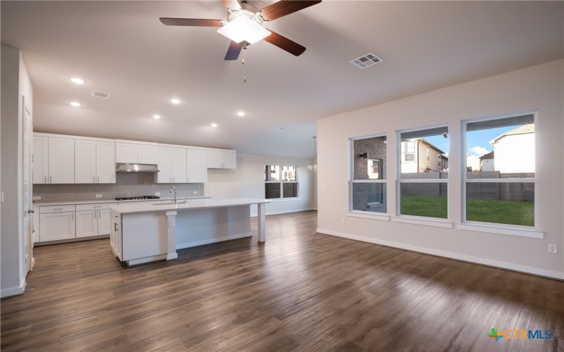584 Tobacco Pass, New Braunfels, TX 78132, 4 Habitaciones Habitaciones , ,2 BañosBaños,Residential,En Venta,584 Tobacco Pass,475459