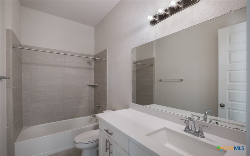 584 Tobacco Pass, New Braunfels, TX 78132, 4 Habitaciones Habitaciones , ,2 BañosBaños,Residential,En Venta,584 Tobacco Pass,475459