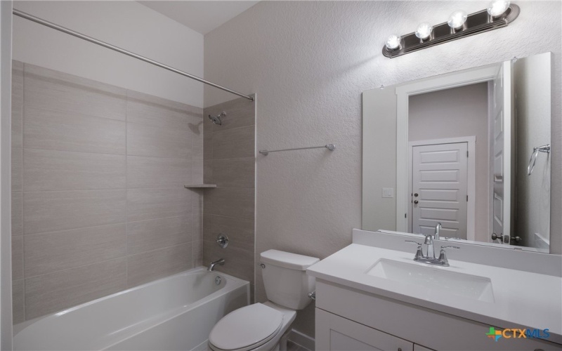 584 Tobacco Pass, New Braunfels, TX 78132, 4 Habitaciones Habitaciones , ,2 BañosBaños,Residential,En Venta,584 Tobacco Pass,475459