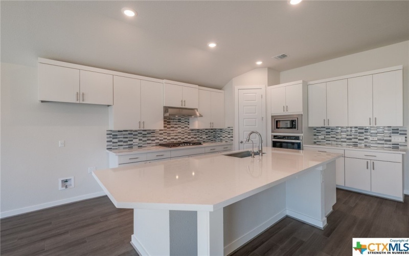 2258 Hoja Avenue, New Braunfels, TX 78132, 4 Bedrooms Bedrooms, ,3 BathroomsBathrooms,Residential,For Sale,2258 Hoja Avenue,484946