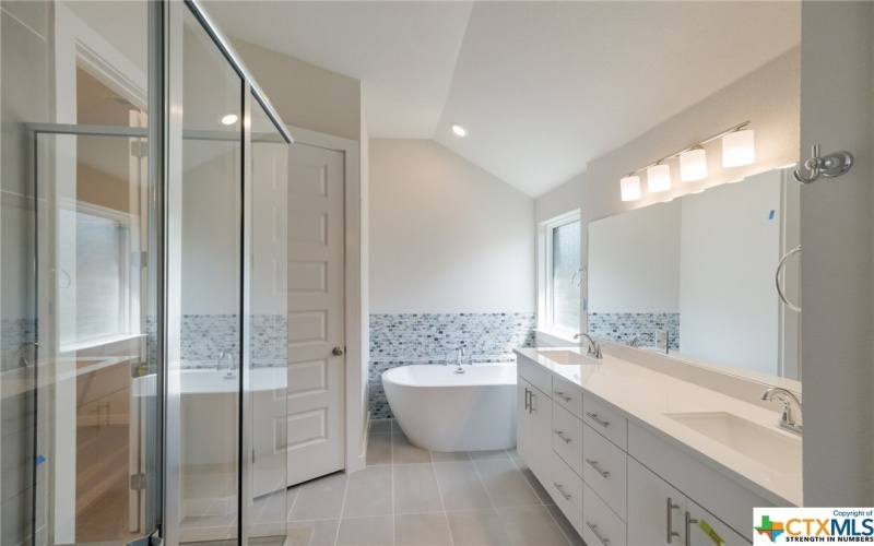 2258 Hoja Avenue, New Braunfels, TX 78132, 4 Bedrooms Bedrooms, ,3 BathroomsBathrooms,Residential,For Sale,2258 Hoja Avenue,484946