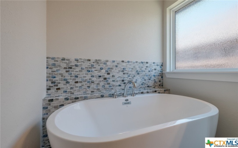 2258 Hoja Avenue, New Braunfels, TX 78132, 4 Bedrooms Bedrooms, ,3 BathroomsBathrooms,Residential,For Sale,2258 Hoja Avenue,484946
