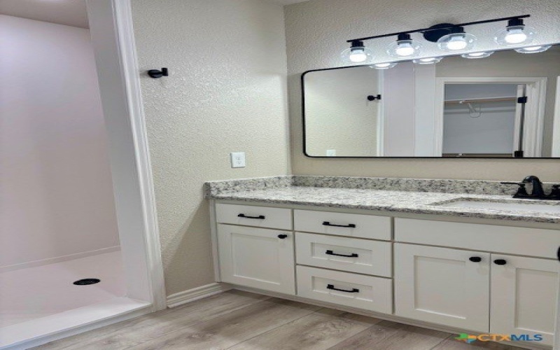 1204 Mill Street, Gatesville, TX 76528, 3 Habitaciones Habitaciones , ,2 BañosBaños,Residential,En Venta,1204 Mill Street,561736