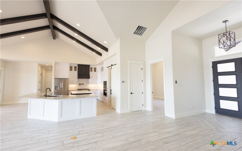 1193 Country Pike, Canyon Lake, TX 78133, 4 Habitaciones Habitaciones , ,5 BañosBaños,Residential,En Venta,1193 Country Pike,546912