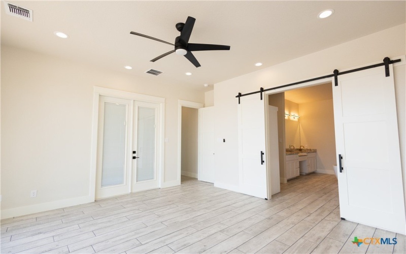 1193 Country Pike, Canyon Lake, TX 78133, 4 Habitaciones Habitaciones , ,5 BañosBaños,Residential,En Venta,1193 Country Pike,546912