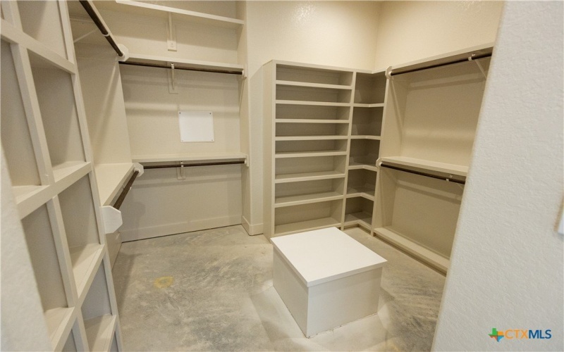 1193 Country Pike, Canyon Lake, TX 78133, 4 Habitaciones Habitaciones , ,5 BañosBaños,Residential,En Venta,1193 Country Pike,546912