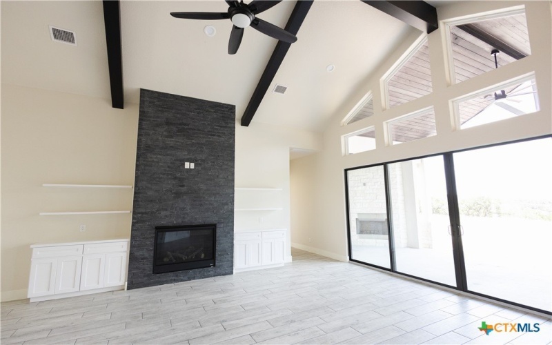 1193 Country Pike, Canyon Lake, TX 78133, 4 Habitaciones Habitaciones , ,5 BañosBaños,Residential,En Venta,1193 Country Pike,546912