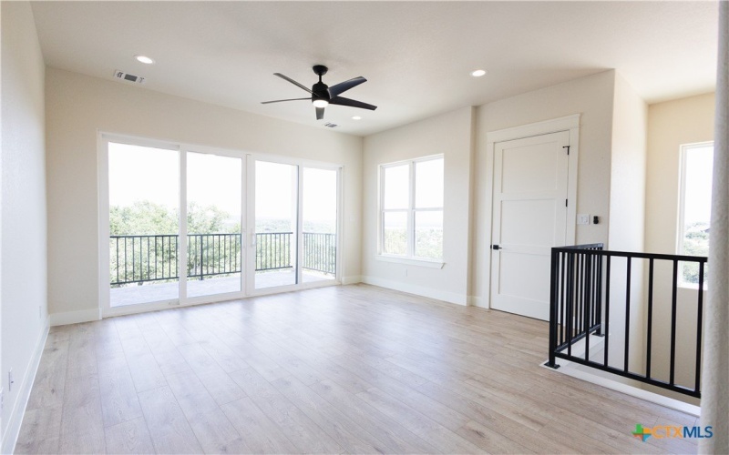1193 Country Pike, Canyon Lake, TX 78133, 4 Habitaciones Habitaciones , ,5 BañosBaños,Residential,En Venta,1193 Country Pike,546912