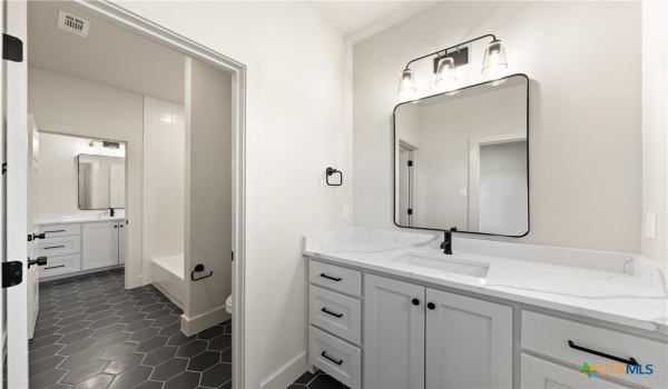 233 Glenview Circle, Belton, TX 76513, 4 Habitaciones Habitaciones , ,3 BañosBaños,Residential,En Venta,233 Glenview Circle,547010