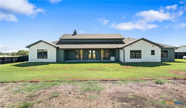 233 Glenview Circle, Belton, TX 76513, 4 Habitaciones Habitaciones , ,3 BañosBaños,Residential,En Venta,233 Glenview Circle,547010