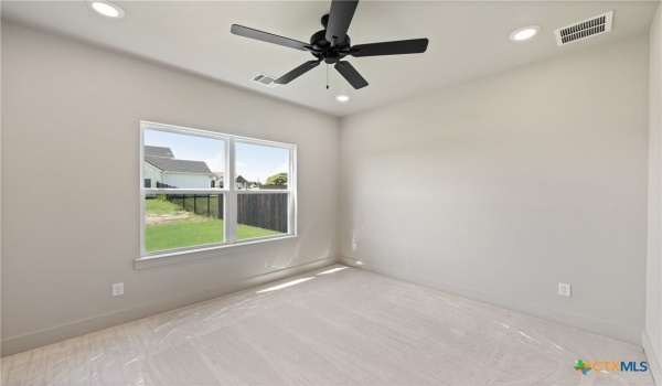 227 Glenview Circle, Belton, TX 76513, 4 Habitaciones Habitaciones , ,3 BañosBaños,Residential,En Venta,227 Glenview Circle,550429