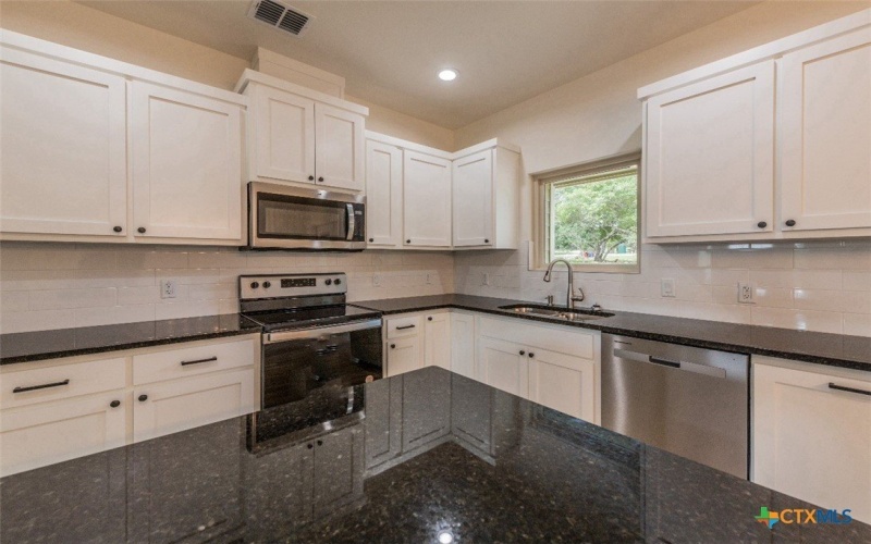 635 Cactus Flower, Canyon Lake, TX 78133, 3 Bedrooms Bedrooms, ,2 BathroomsBathrooms,Residential,For Sale,635 Cactus Flower,552078