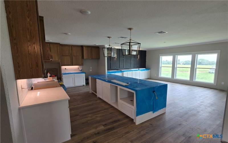 8186 S Lone Star Parkway, Moody, TX 76657, 5 Habitaciones Habitaciones , ,5 BañosBaños,Residential,En Venta,8186 S Lone Star Parkway,553152