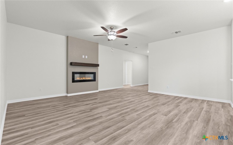 5202 Rose Garden, Killeen, TX 76542, 3 Bedrooms Bedrooms, ,2 BathroomsBathrooms,Residential,For Sale,5202 Rose Garden,553741