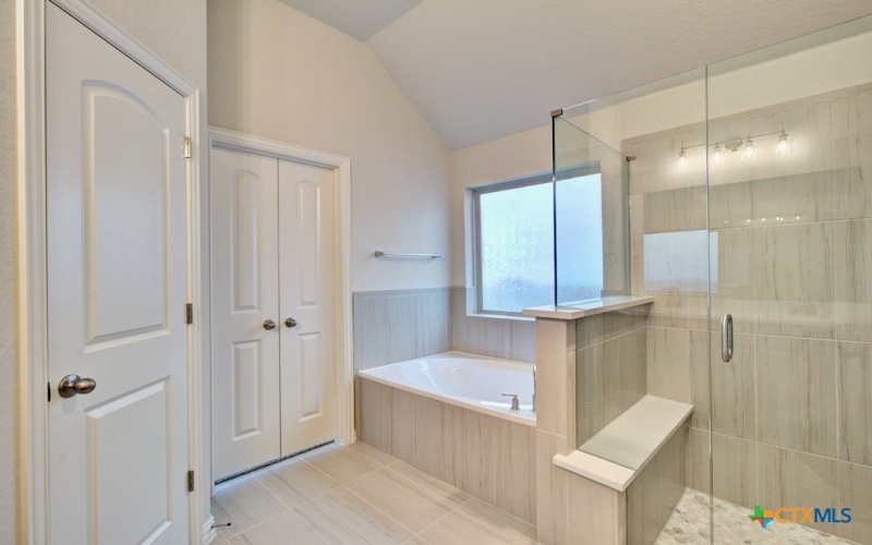 1416 Quarry Rock, New Braunfels, TX 78132, 4 Habitaciones Habitaciones , ,2 BañosBaños,Residential,En Venta,1416 Quarry Rock,555003
