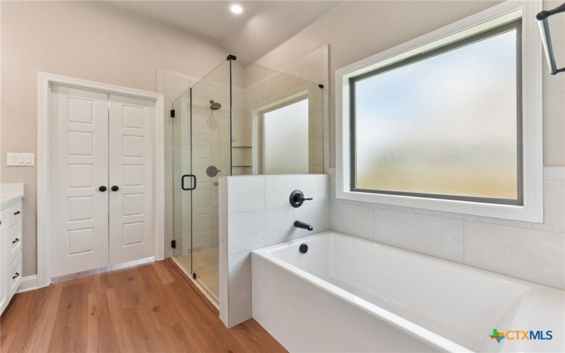 1212 Shirley Faye Lane, Salado, TX 76571, 4 Habitaciones Habitaciones , ,2 BañosBaños,Residential,En Venta,1212 Shirley Faye Lane,555863