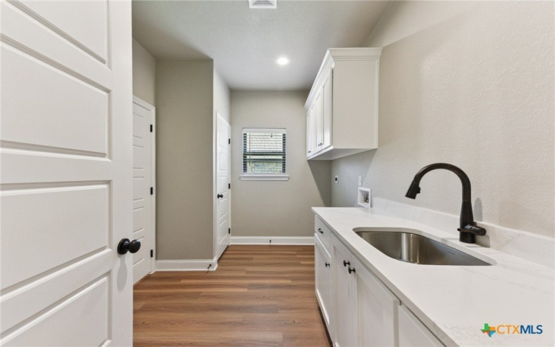 1212 Shirley Faye Lane, Salado, TX 76571, 4 Habitaciones Habitaciones , ,2 BañosBaños,Residential,En Venta,1212 Shirley Faye Lane,555863