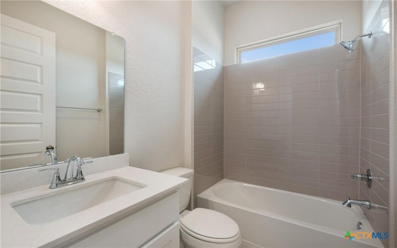 1812 Weinnacht, New Braunfels, TX 78132, 5 Bedrooms Bedrooms, ,5 BathroomsBathrooms,Residential,For Sale,1812 Weinnacht,555974