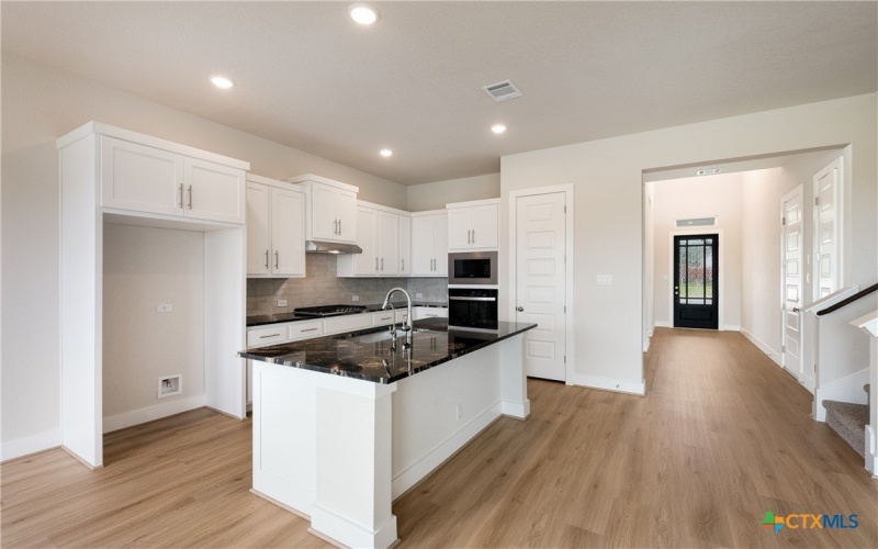 1812 Weinnacht, New Braunfels, TX 78132, 5 Bedrooms Bedrooms, ,5 BathroomsBathrooms,Residential,For Sale,1812 Weinnacht,555974