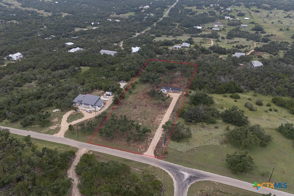1907 Falconwood Drive, San Marcos, TX 78666, 1 Dormitorio Habitaciones , ,1 BañoBaños,Residential,En Venta,1907 Falconwood Drive,556405