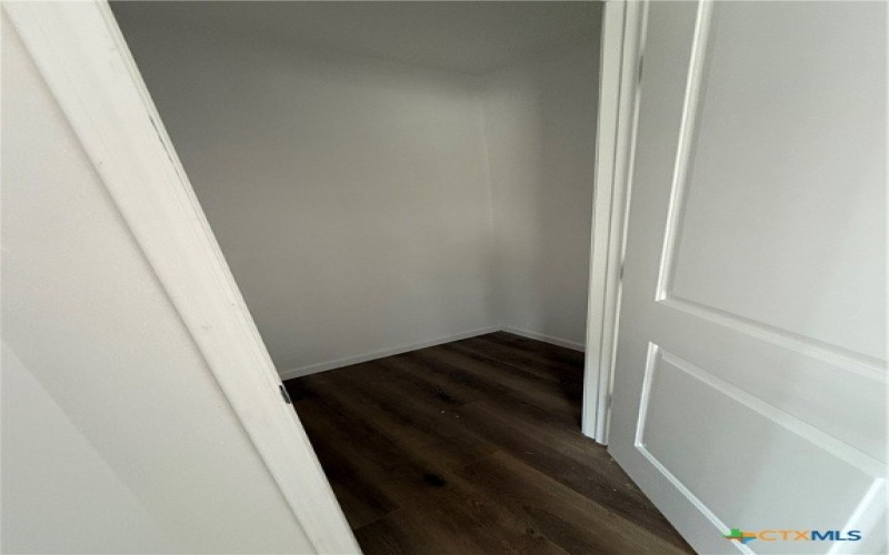 1907 Falconwood Drive, San Marcos, TX 78666, 1 Dormitorio Habitaciones , ,1 BañoBaños,Residential,En Venta,1907 Falconwood Drive,556405