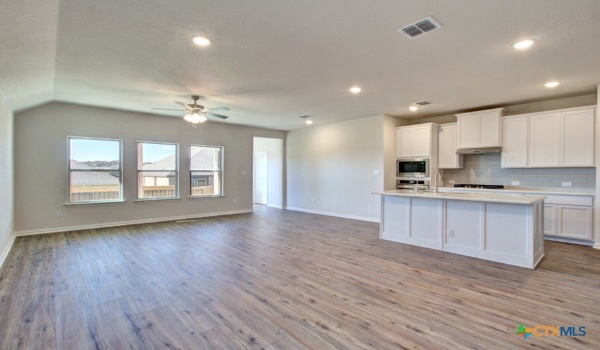 1641 Couser Avenue, New Braunfels, TX 78132, 3 Bedrooms Bedrooms, ,2 BathroomsBathrooms,Residential,For Sale,1641 Couser Avenue,558425