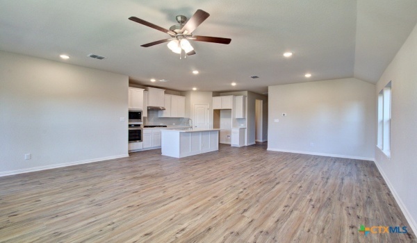 1641 Couser Avenue, New Braunfels, TX 78132, 3 Bedrooms Bedrooms, ,2 BathroomsBathrooms,Residential,For Sale,1641 Couser Avenue,558425
