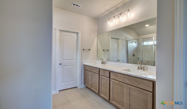1641 Couser Avenue, New Braunfels, TX 78132, 3 Bedrooms Bedrooms, ,2 BathroomsBathrooms,Residential,For Sale,1641 Couser Avenue,558425