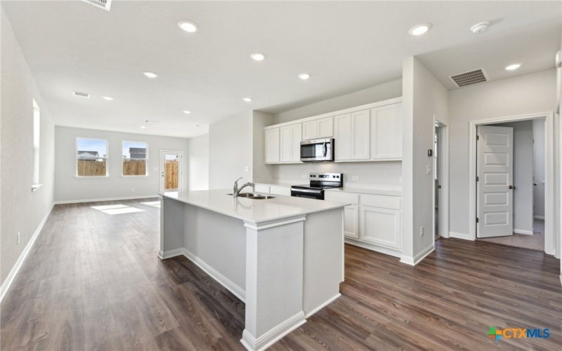 1212 Wild Leaf Way, San Marcos, TX 78666, 3 Bedrooms Bedrooms, ,2 BathroomsBathrooms,Residential,For Sale,1212 Wild Leaf Way,558876