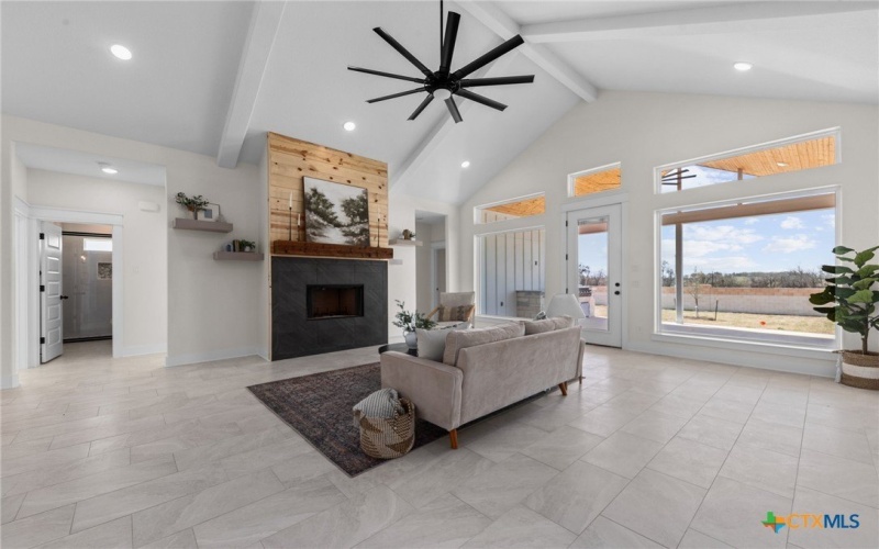1425 King Ranch Road, Salado, TX 76571, 4 Habitaciones Habitaciones , ,3 BañosBaños,Residential,En Venta,1425 King Ranch Road,562666