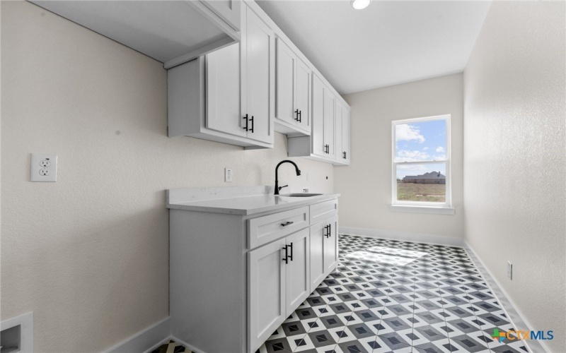 1425 King Ranch Road, Salado, TX 76571, 4 Habitaciones Habitaciones , ,3 BañosBaños,Residential,En Venta,1425 King Ranch Road,562666