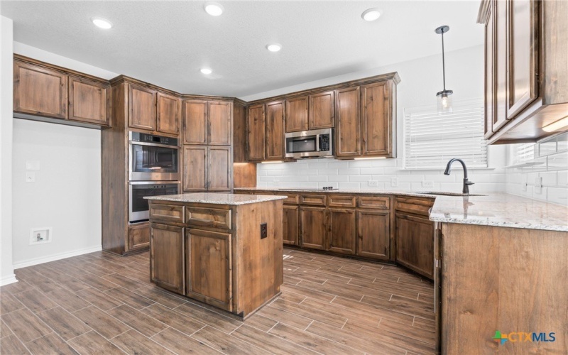 7703 Silicon Drive, Killeen, TX 76542, 4 Bedrooms Bedrooms, ,2 BathroomsBathrooms,Residential,For Sale,7703 Silicon Drive,563829