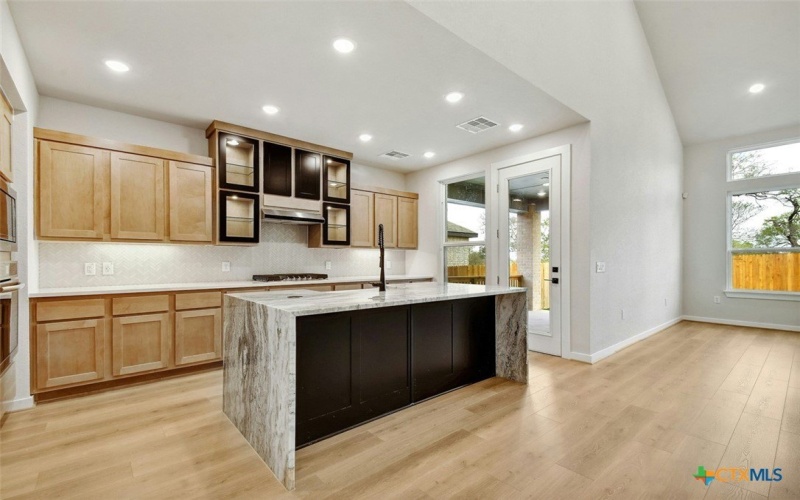 10714 Saleh Corner, San Antonio, TX 78224, 4 Bedrooms Bedrooms, ,3 BathroomsBathrooms,Residential,For Sale,10714 Saleh Corner,564666