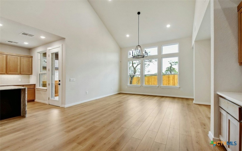 10714 Saleh Corner, San Antonio, TX 78224, 4 Bedrooms Bedrooms, ,3 BathroomsBathrooms,Residential,For Sale,10714 Saleh Corner,564666