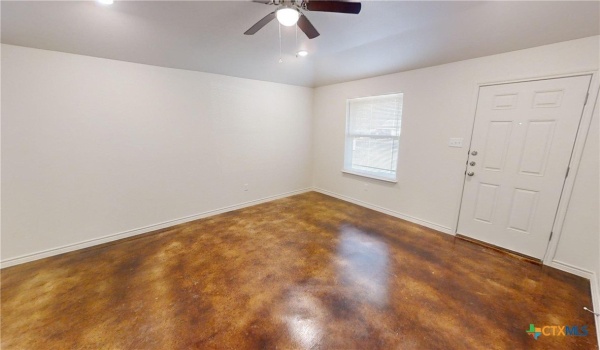 210 E Washington Avenue #B, Copperas Cove, TX 76522, 3 Bedrooms Bedrooms, ,2 BathroomsBathrooms,Residential Lease,For Rent,210 E Washington Avenue,565348