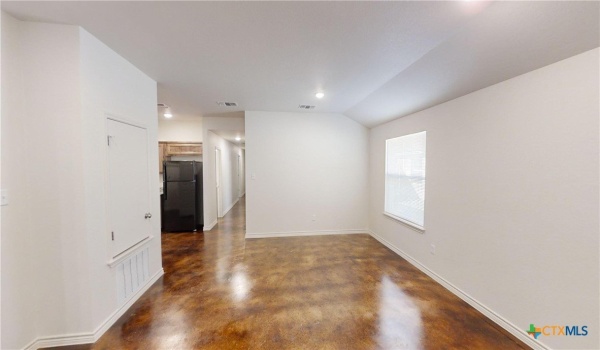 210 E Washington Avenue #B, Copperas Cove, TX 76522, 3 Bedrooms Bedrooms, ,2 BathroomsBathrooms,Residential Lease,For Rent,210 E Washington Avenue,565348
