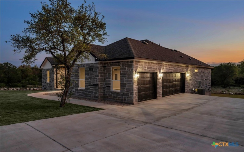 113 Cobblestone Lane, Burnet, TX 78611, 5 Habitaciones Habitaciones , ,2 BañosBaños,Residential,En Venta,113 Cobblestone Lane,565419