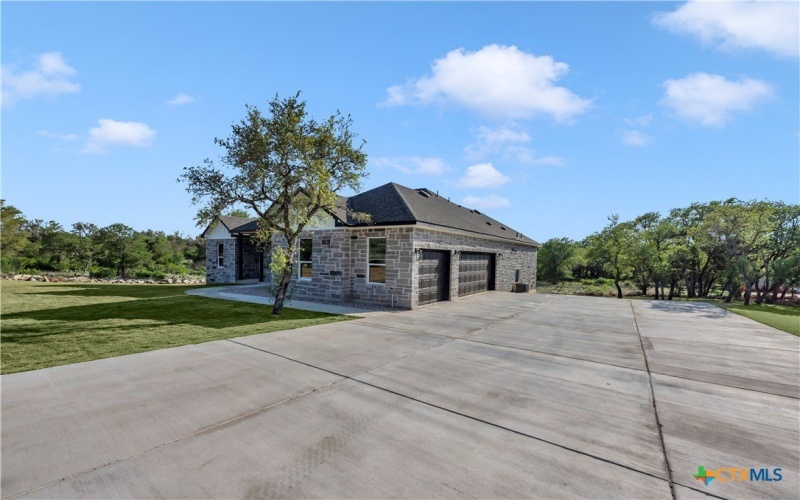 113 Cobblestone Lane, Burnet, TX 78611, 5 Habitaciones Habitaciones , ,2 BañosBaños,Residential,En Venta,113 Cobblestone Lane,565419