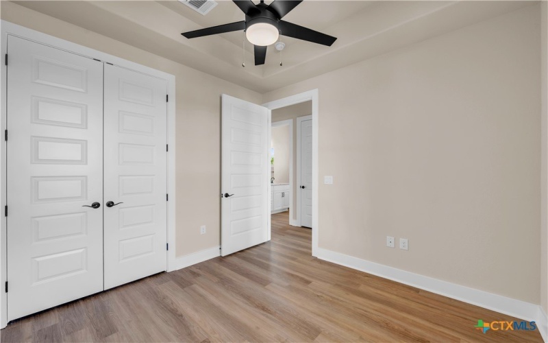 2221 Park View Drive, Marble Falls, TX 78654, 5 Bedrooms Bedrooms, ,2 BathroomsBathrooms,Residential,For Sale,2221 Park View Drive,565422