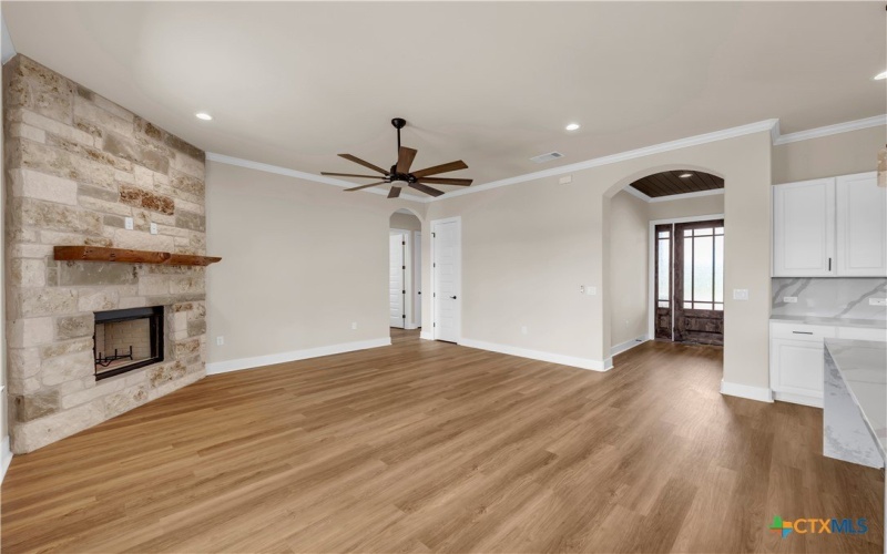 2221 Park View Drive, Marble Falls, TX 78654, 5 Bedrooms Bedrooms, ,2 BathroomsBathrooms,Residential,For Sale,2221 Park View Drive,565422