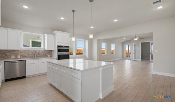 19141 Ariel Elena Way, Pflugerville, TX 78660, 3 Bedrooms Bedrooms, ,2 BathroomsBathrooms,Residential,For Sale,19141 Ariel Elena Way,565794
