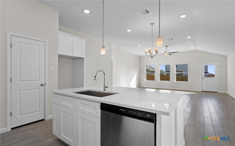 312 Windstar Road, Liberty Hill, TX 78642, 3 Habitaciones Habitaciones , ,2 BañosBaños,Residential,En Venta,312 Windstar Road,565807