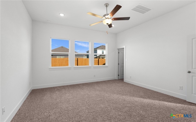 19133 Ariel Elena Way, Pflugerville, TX 78660, 5 Bedrooms Bedrooms, ,5 BathroomsBathrooms,Residential,For Sale,19133 Ariel Elena Way,566285