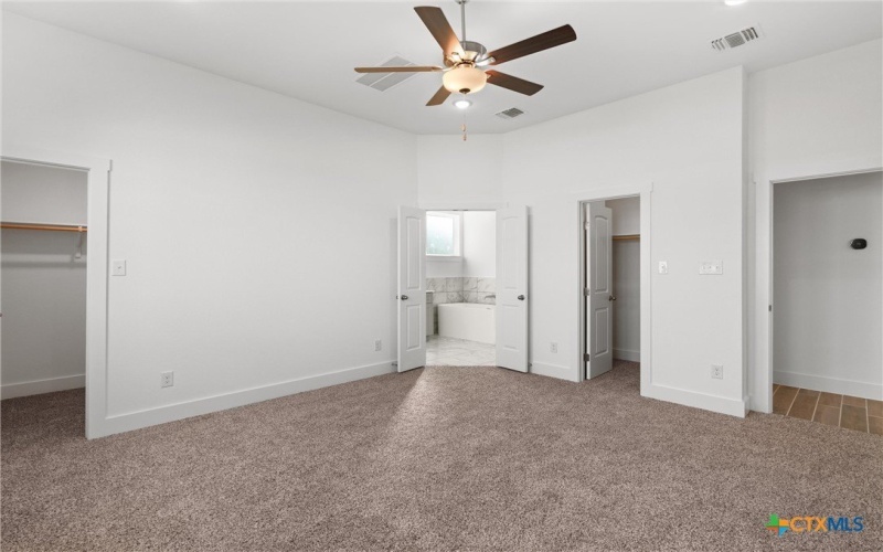 19133 Ariel Elena Way, Pflugerville, TX 78660, 5 Bedrooms Bedrooms, ,5 BathroomsBathrooms,Residential,For Sale,19133 Ariel Elena Way,566285
