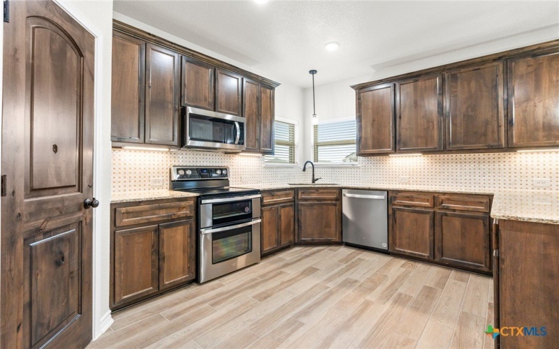 611 Dred Roger Circle, Killeen, TX 76542, 4 Bedrooms Bedrooms, ,2 BathroomsBathrooms,Residential,For Sale,611 Dred Roger Circle,568134