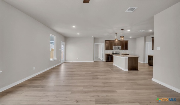 270 Wind Ridge Drive, Copperas Cove, TX 76522, 3 Bedrooms Bedrooms, ,2 BathroomsBathrooms,Residential,For Sale,270 Wind Ridge Drive,568589
